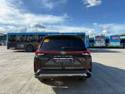 2025 TOYOTA VELOZ 1.5L E AUTOMATIC TRANSMISSION (9T KMS ONLY!) Gold Aces Car Display Center