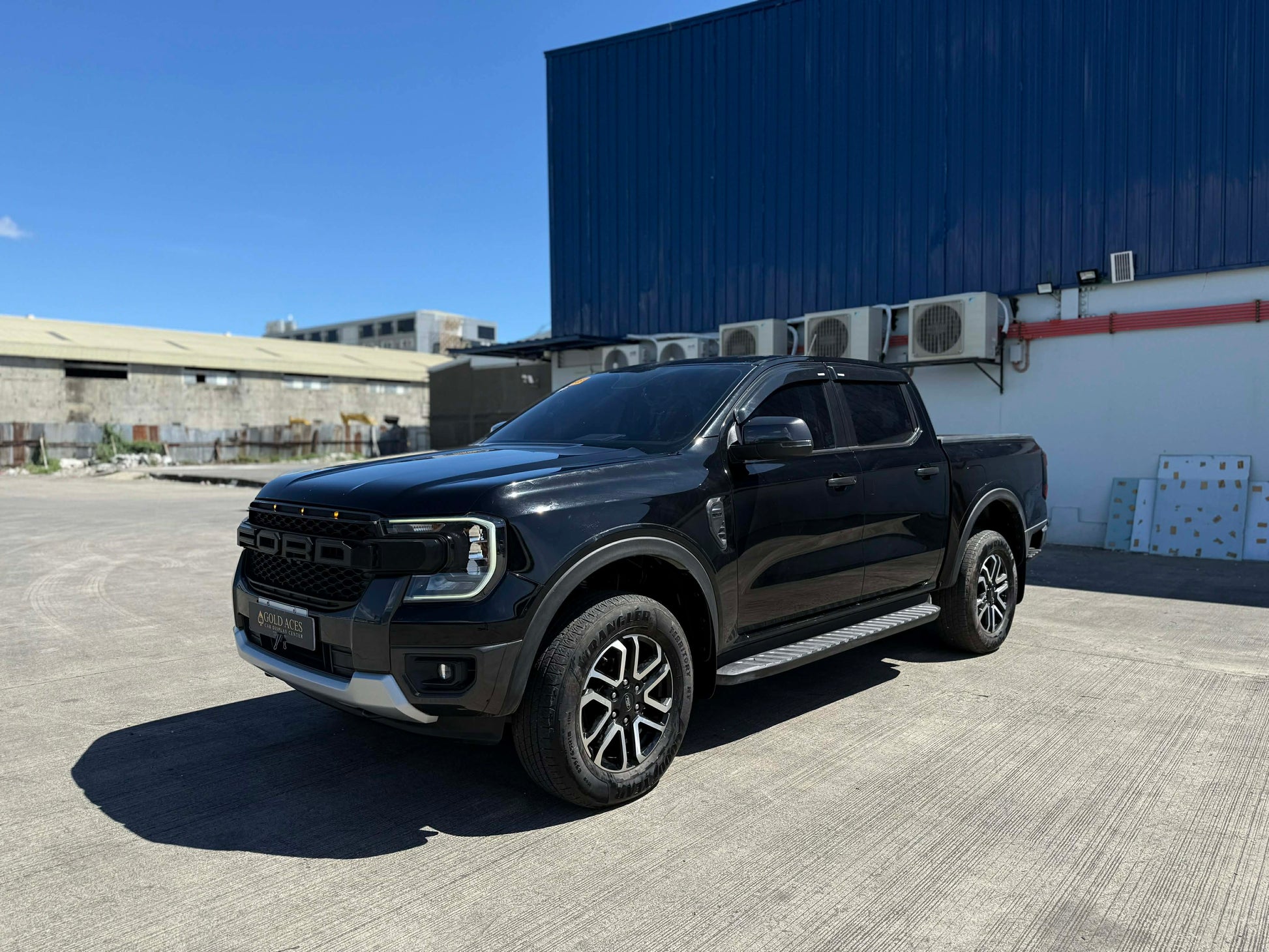 2023 FORD RANGER SPORT 2.0L 4X4 AUTOMATIC TRANSMISSION Gold Aces Car Display Center