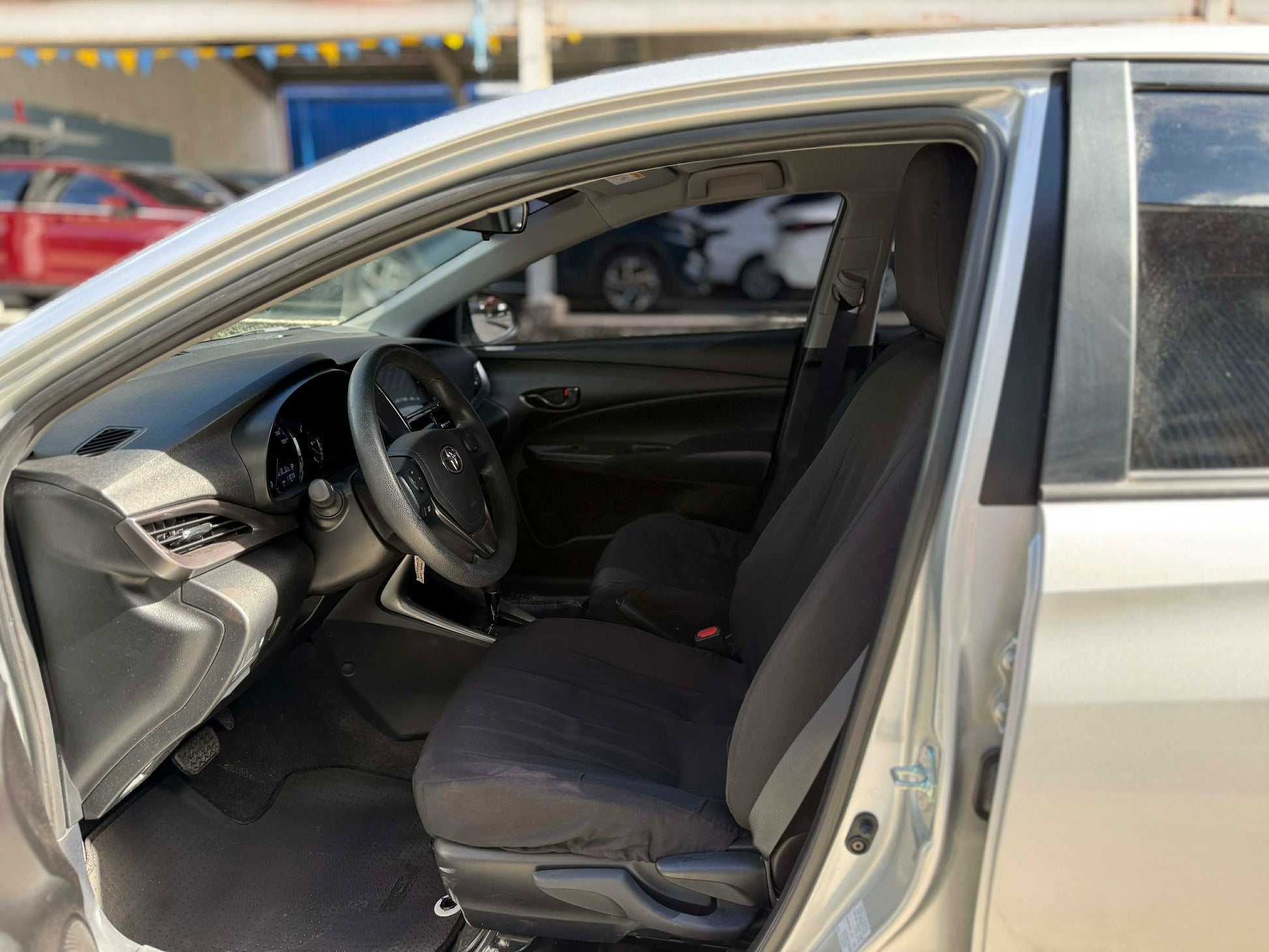 2025 TOYOTA VIOS 1.3L XLE AUTOMATIC TRANSMISSION Gold Aces Car Display Center