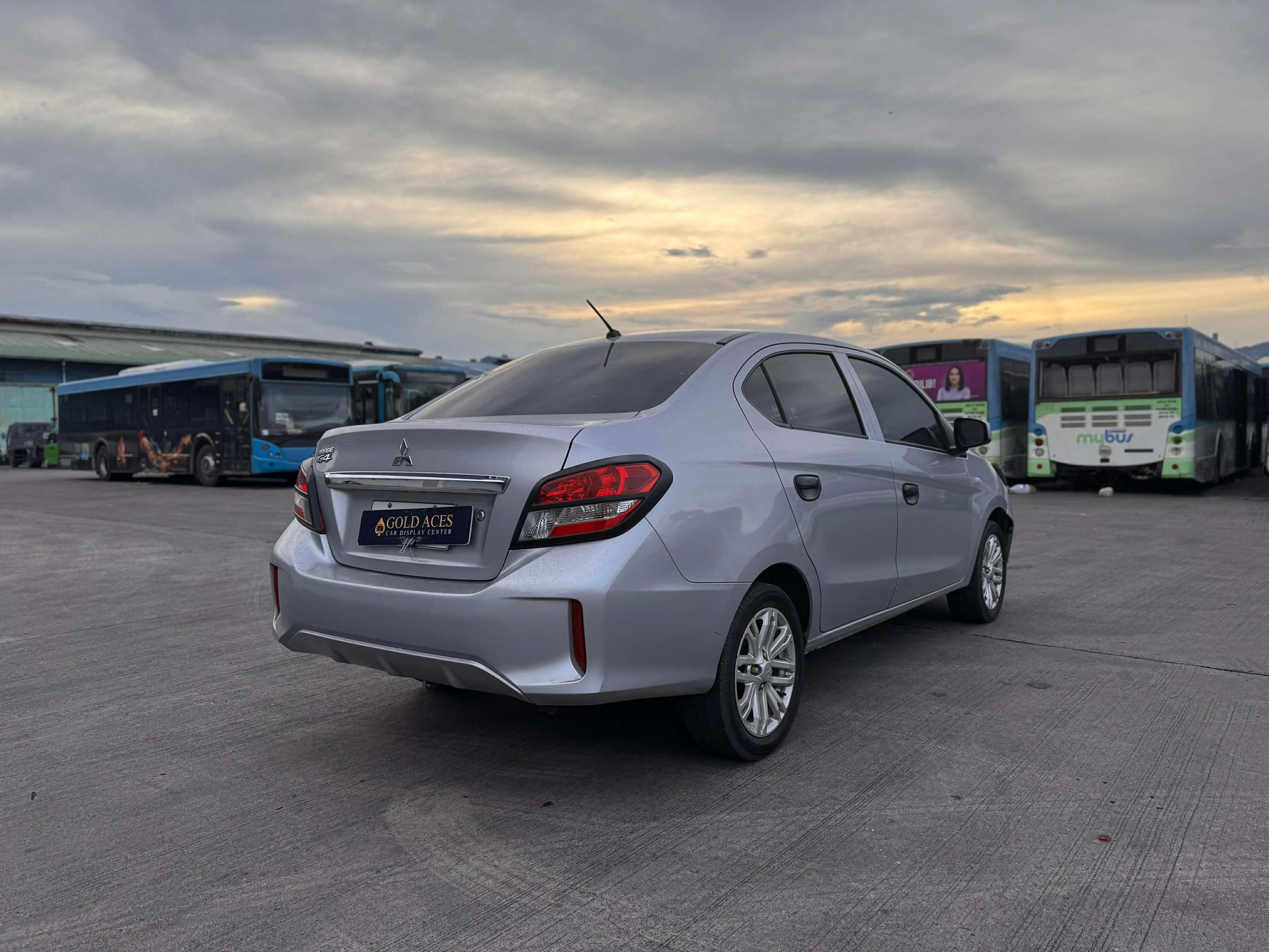 MITSUBISHI MIRAGE G4 GLX 1.2L AUTOMATIC TRANSMISSION Gold Aces Car Display Center