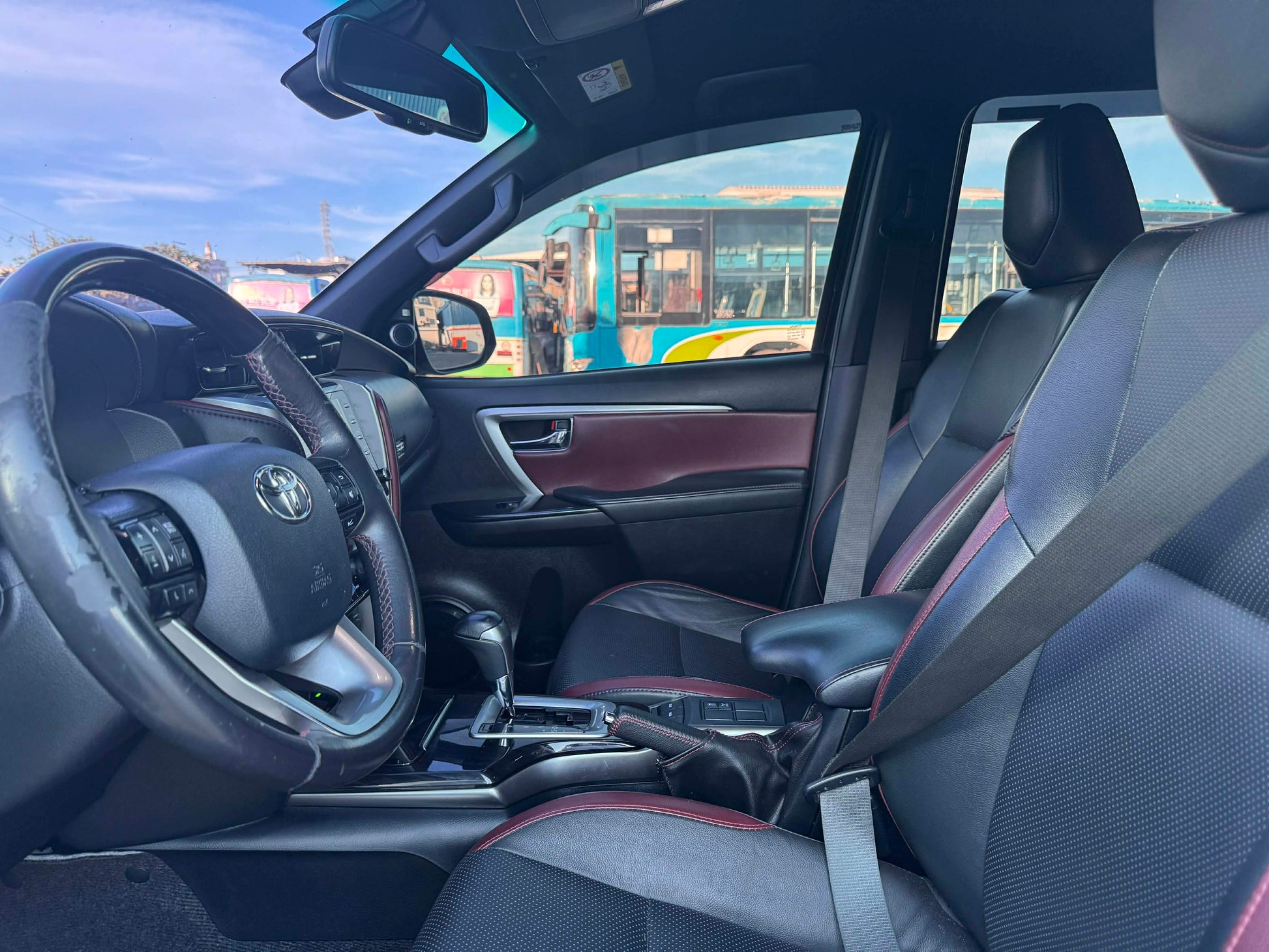 2022 TOYOTA FORTUNER 2.8L LTD 4X4 AUTOMATIC TRANSMISSION (38T KMS ONLY!) Gold Aces Car Display Center