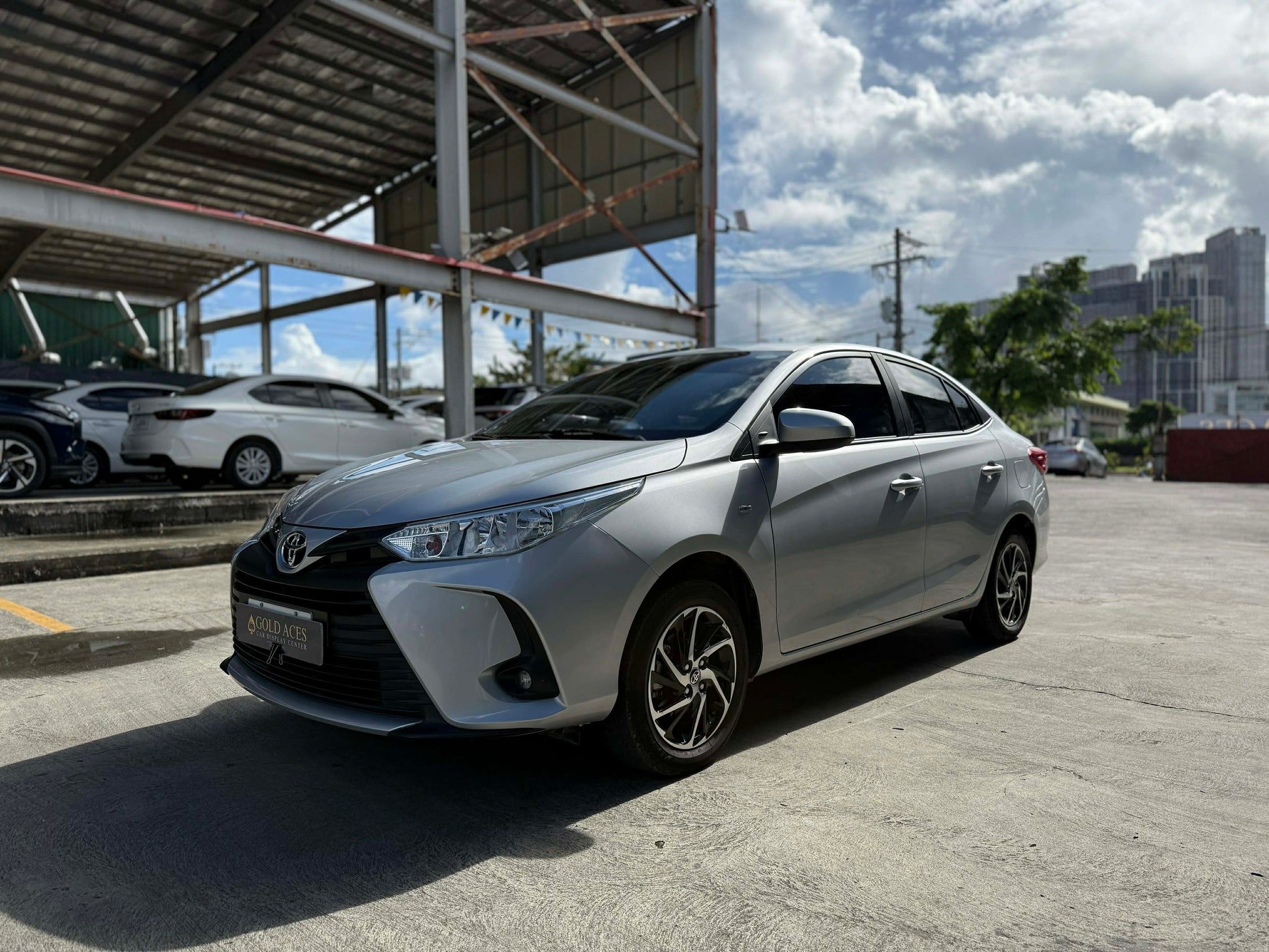 2025 TOYOTA VIOS 1.3L XLE AUTOMATIC TRANSMISSION Gold Aces Car Display Center