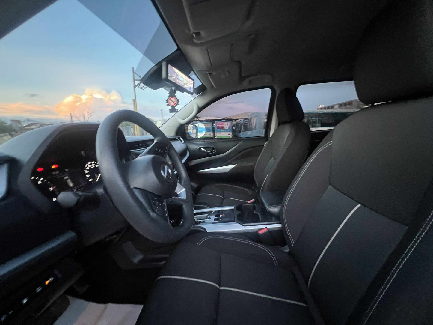 2025 NISSAN TERRA 2.5L VE 4X2 AUTOMATIC TRANMISSION Gold Aces Car Display Center