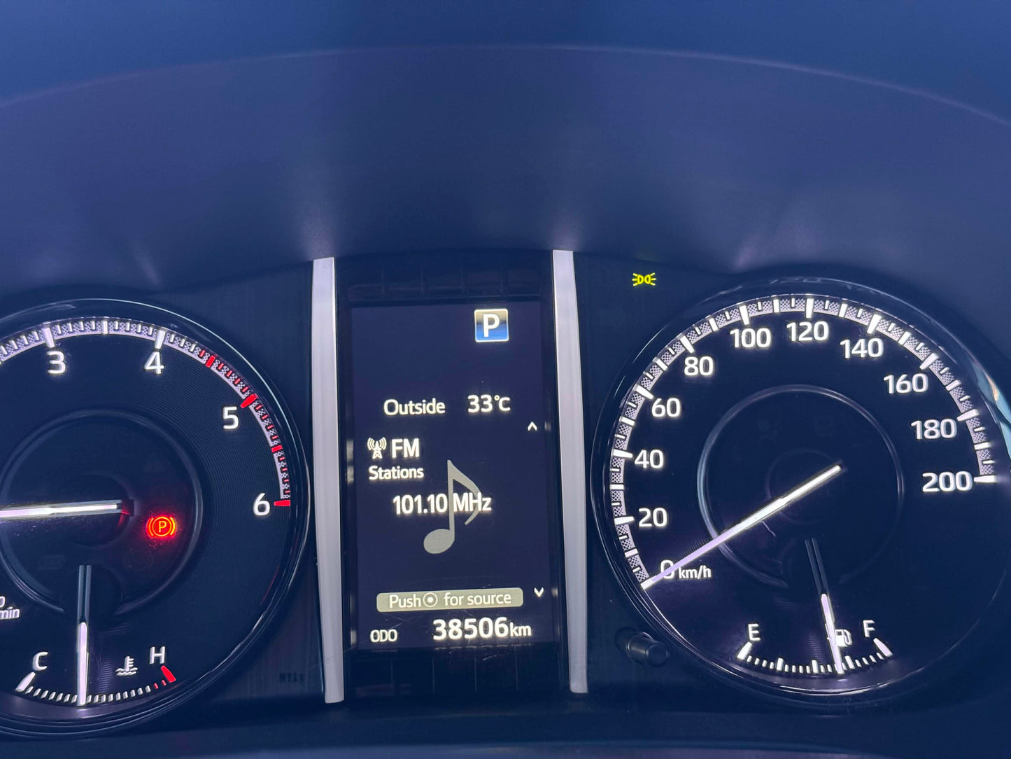 2022 TOYOTA FORTUNER 2.8L LTD 4X4 AUTOMATIC TRANSMISSION (38T KMS ONLY!) Gold Aces Car Display Center