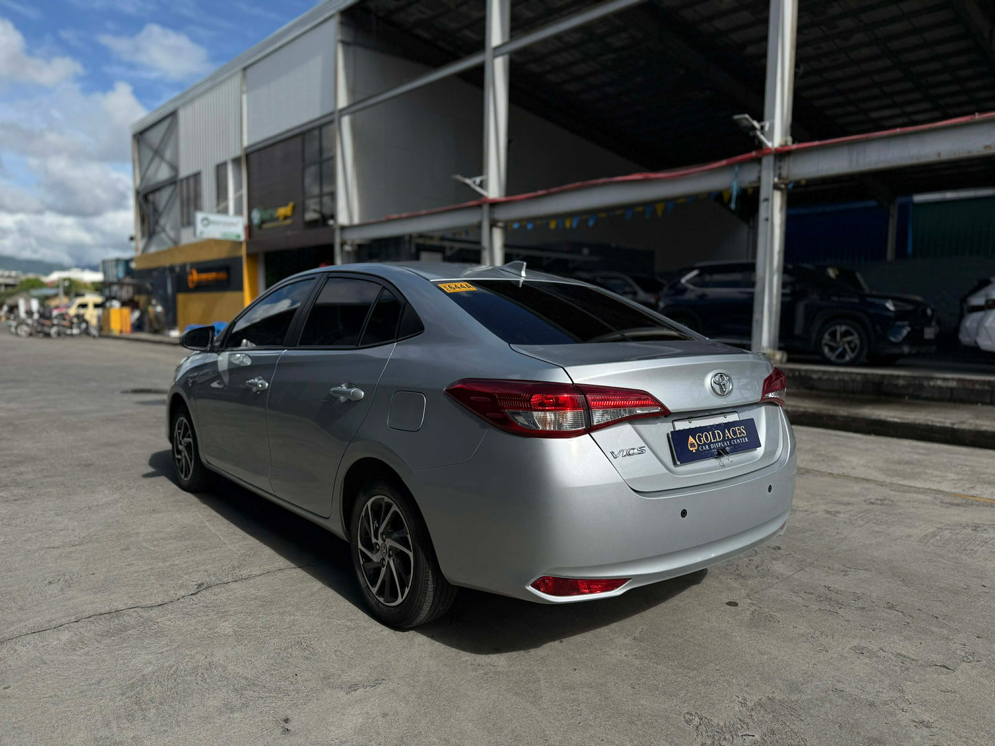 2025 TOYOTA VIOS 1.3L XLE AUTOMATIC TRANSMISSION Gold Aces Car Display Center