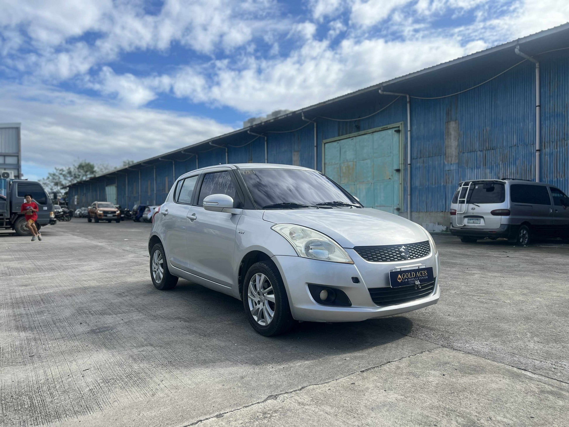 2015 SUZUKI SWIFT 1.2L AUTOMATIC TRANSMISSION Gold Aces Car Display Center