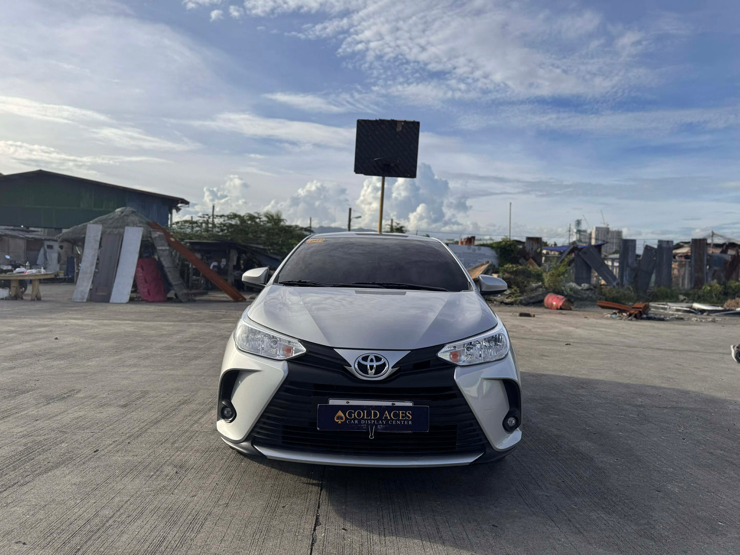 2023 TOYOTA VIOS 1.3L XLE AUTOMATIC TRANSMISSION (7T KMS ONLY!)