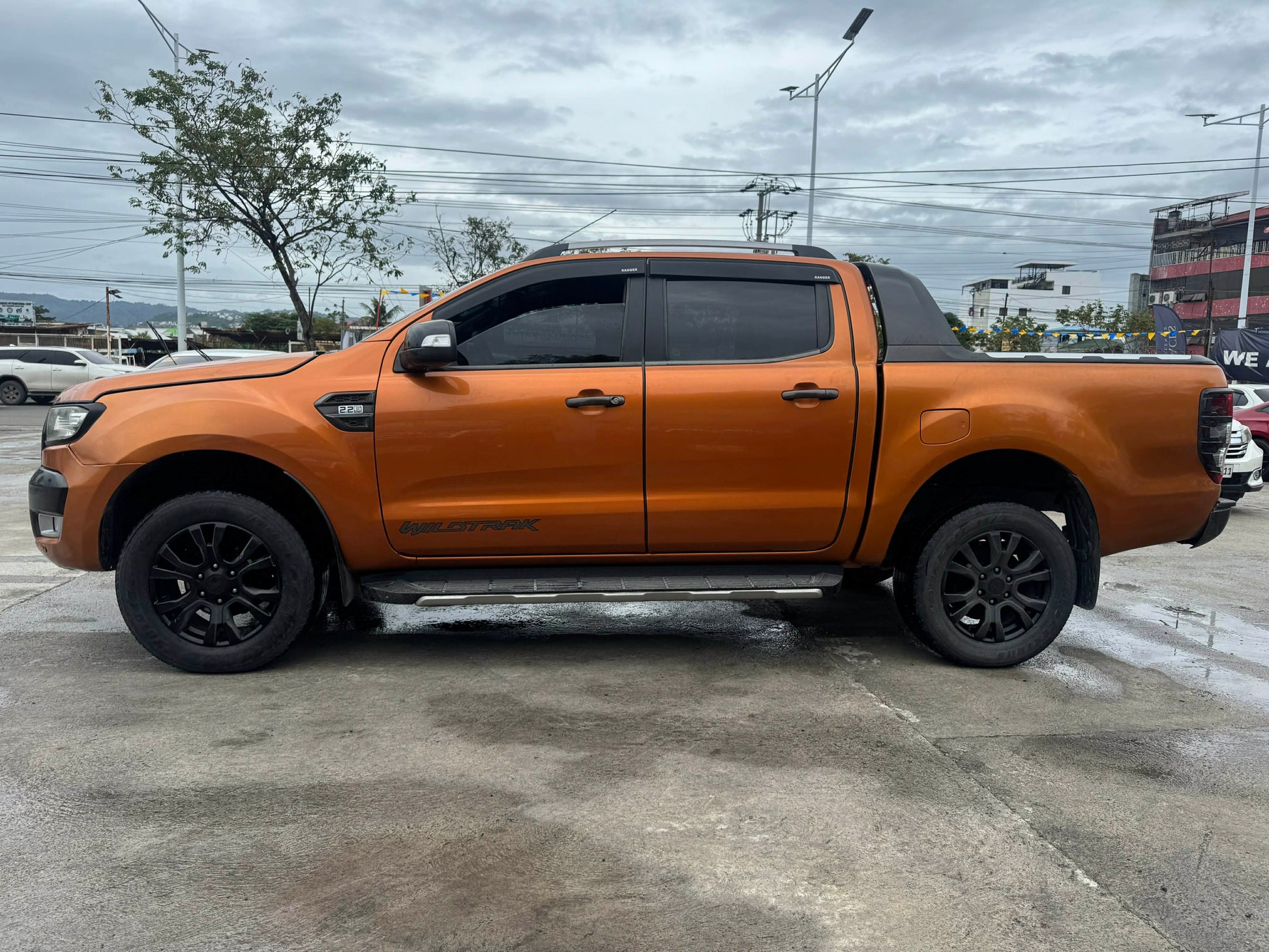 2016 FORD RANGER WILDTRAK 2.2L 4X2 DSL AUTOMATIC TRANSMISSION Gold Aces Car Display Center