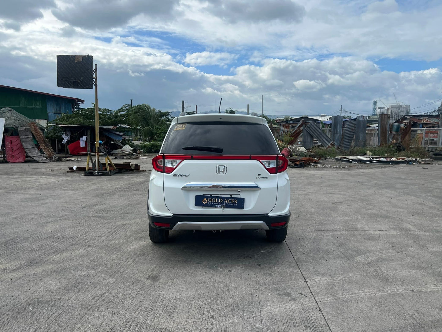 2017 HONDA BRV 1.5L V AUTOMATIC TRANSMISSION Gold Aces Car Display Center