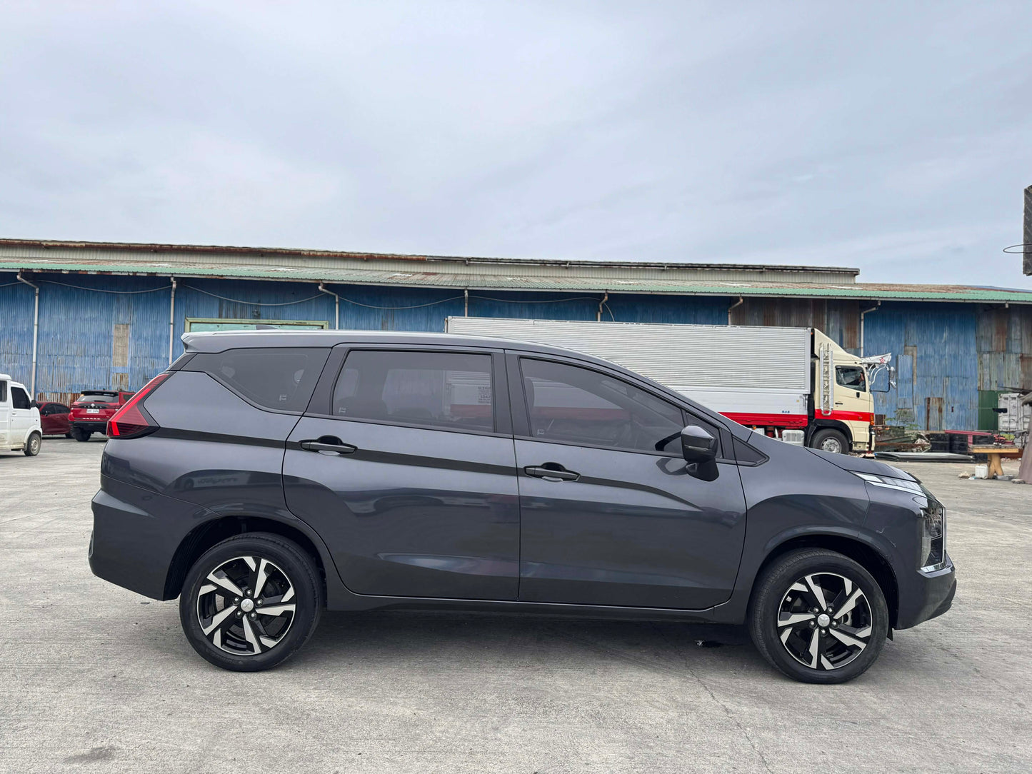 2025 MITSUBISHI XPANDER 1.5L GLX AUTOMATIC TRANSMISSION MITSUBISHI