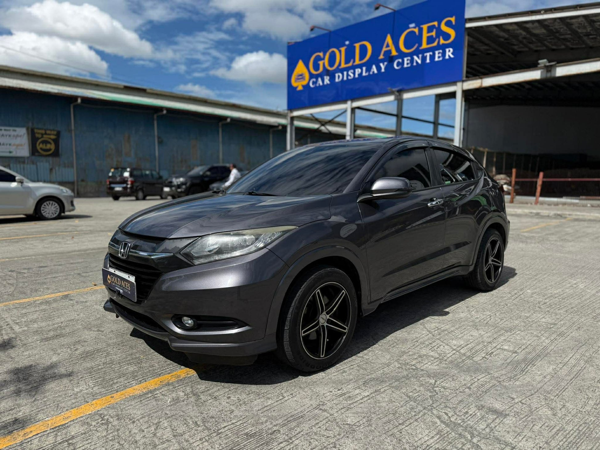 2016 HONDA HRV 1.8L AUTOMATIC TRANSMISSION Gold Aces Car Display Center