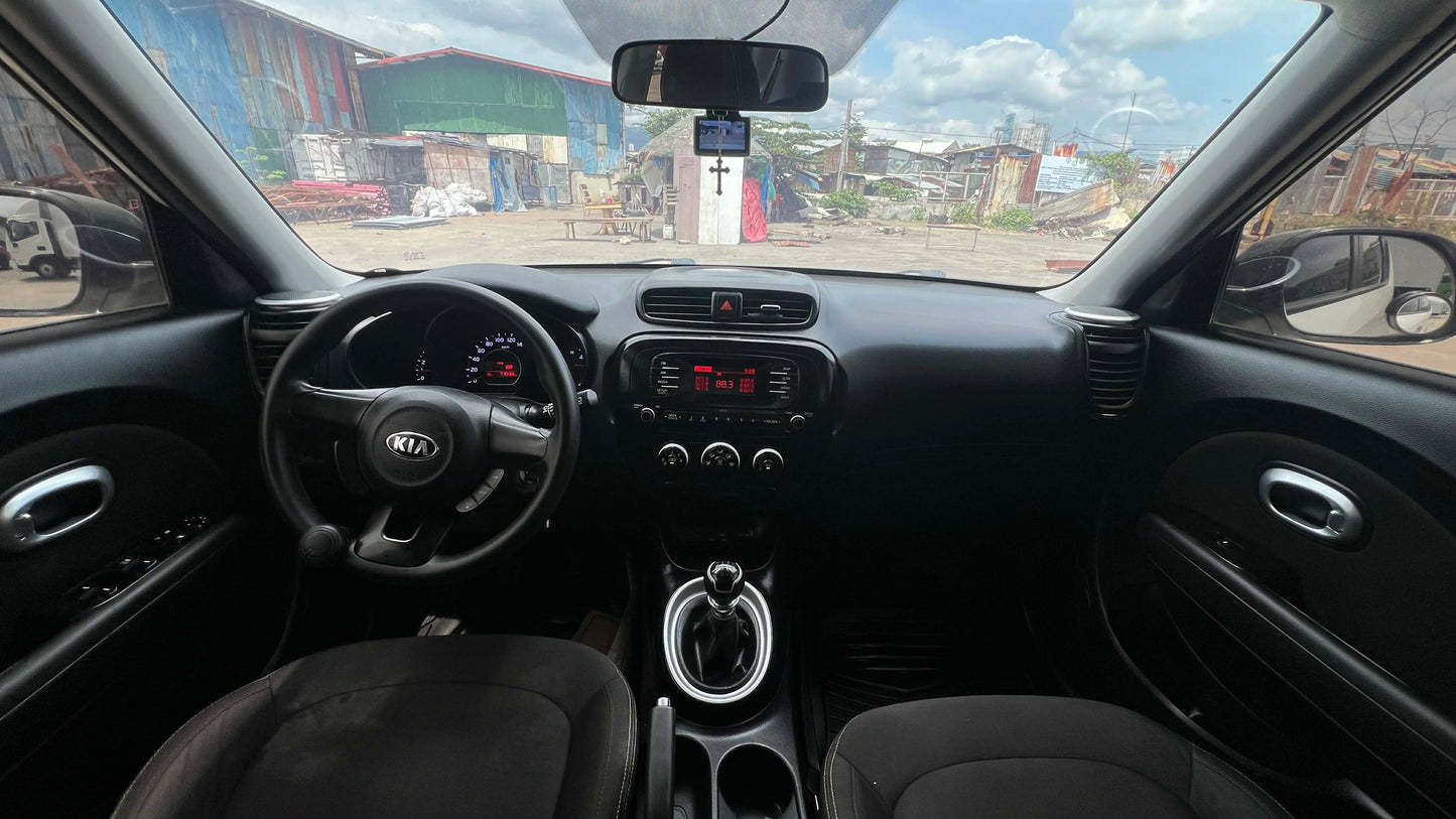 2016 KIA SOUL LX 1.6L DSL MANUAL TRANSMISSION Gold Aces Car Display Center