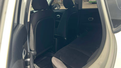 2016 KIA SOUL LX 1.6L DSL MANUAL TRANSMISSION Gold Aces Car Display Center