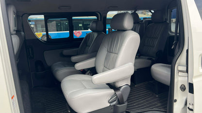 2016 TOYOTA HIACE SUPER GRANDIA 2.8L DSL AUTOMATIC TRANSMISSION Gold Aces Car Display Center