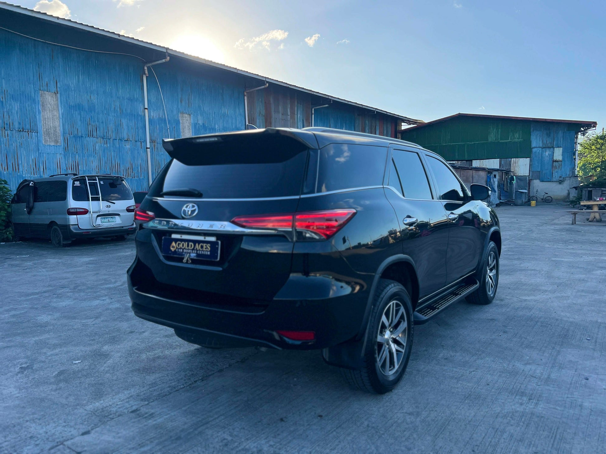 2017 TOYOTA FORTUNER 2.4L V 4X2 AUTOMATIC TRANSMISSION TOYOTA