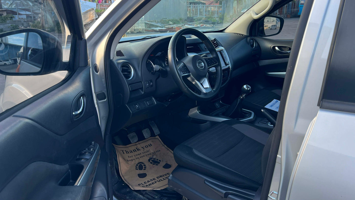 2024 NISSAN NAVARA 2.5L 4X2 VE MANUAL TRANSMISSION Gold Aces Car Display Center