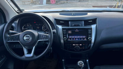 2024 NISSAN NAVARA 2.5L 4X2 VE MANUAL TRANSMISSION Gold Aces Car Display Center