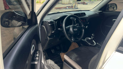 2016 KIA SOUL LX 1.6L DSL MANUAL TRANSMISSION Gold Aces Car Display Center