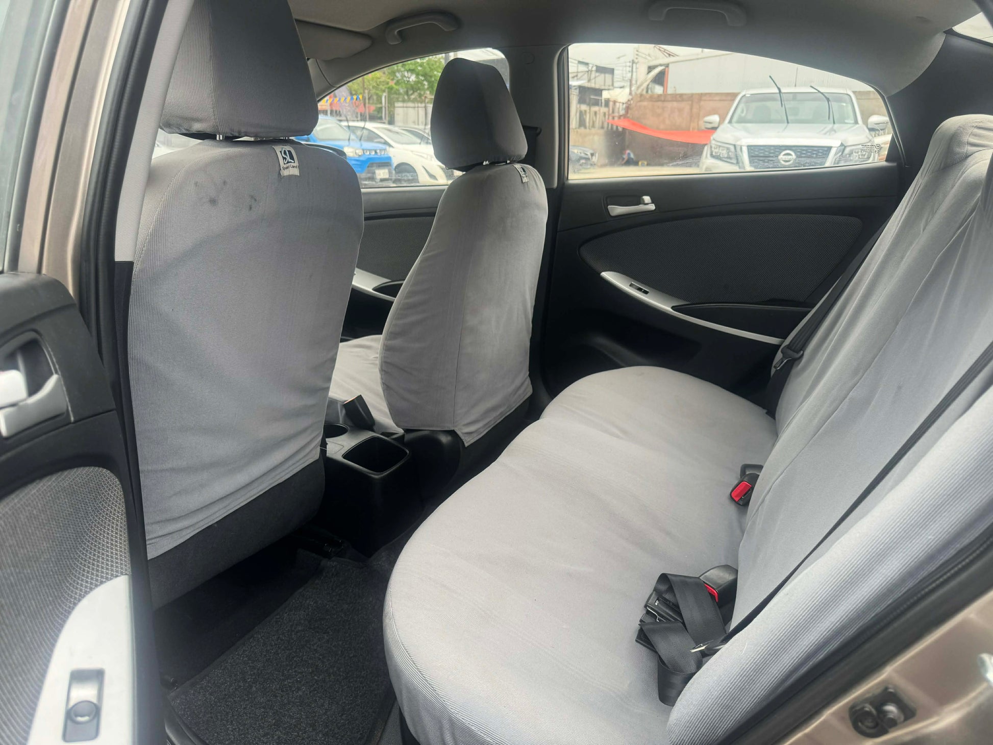 2014 HYUNDAI ACCENT 1.4L GL MANUAL TRANSMISSION Gold Aces Car Display Center