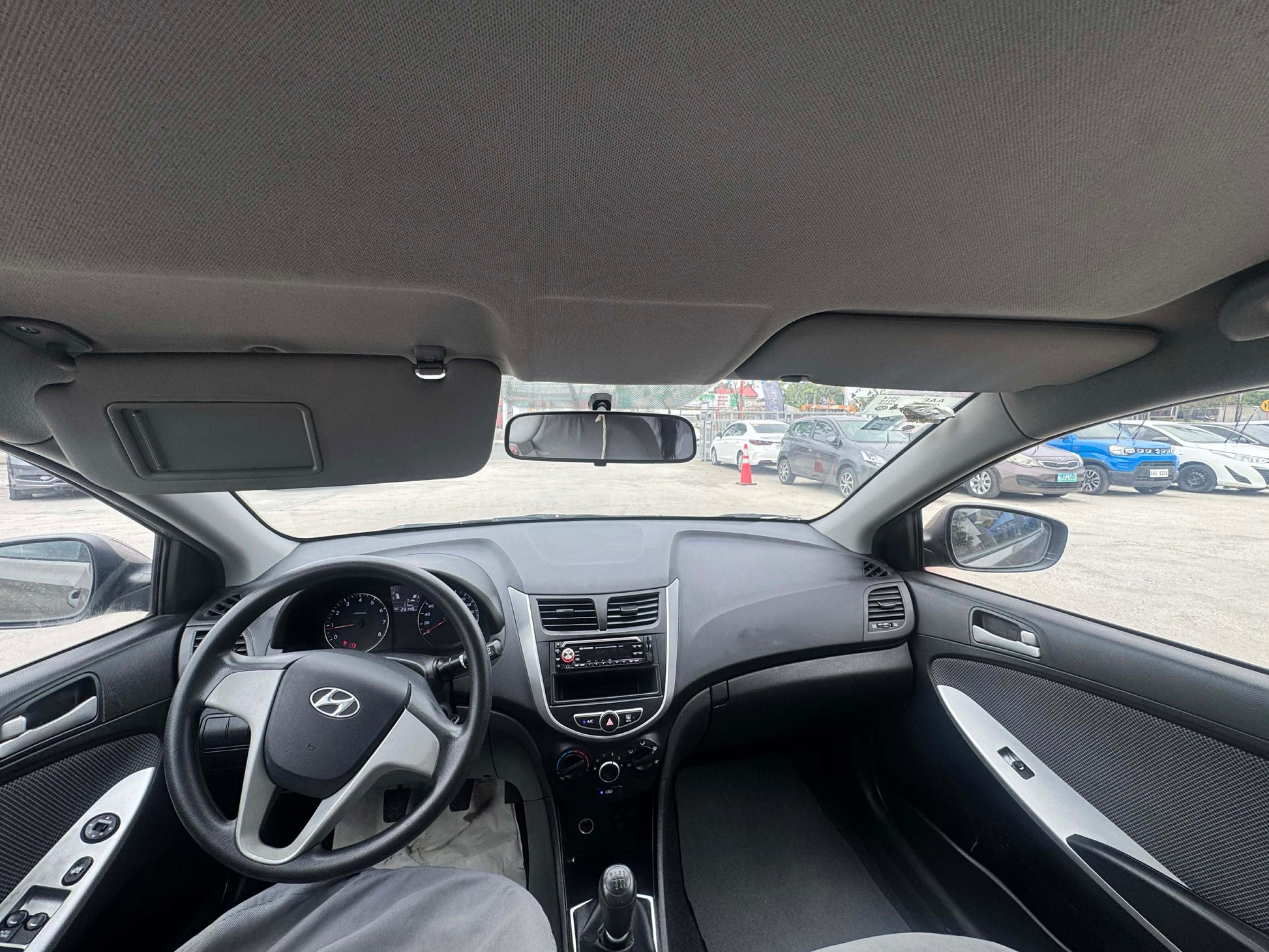 2014 HYUNDAI ACCENT 1.4L GL MANUAL TRANSMISSION Gold Aces Car Display Center