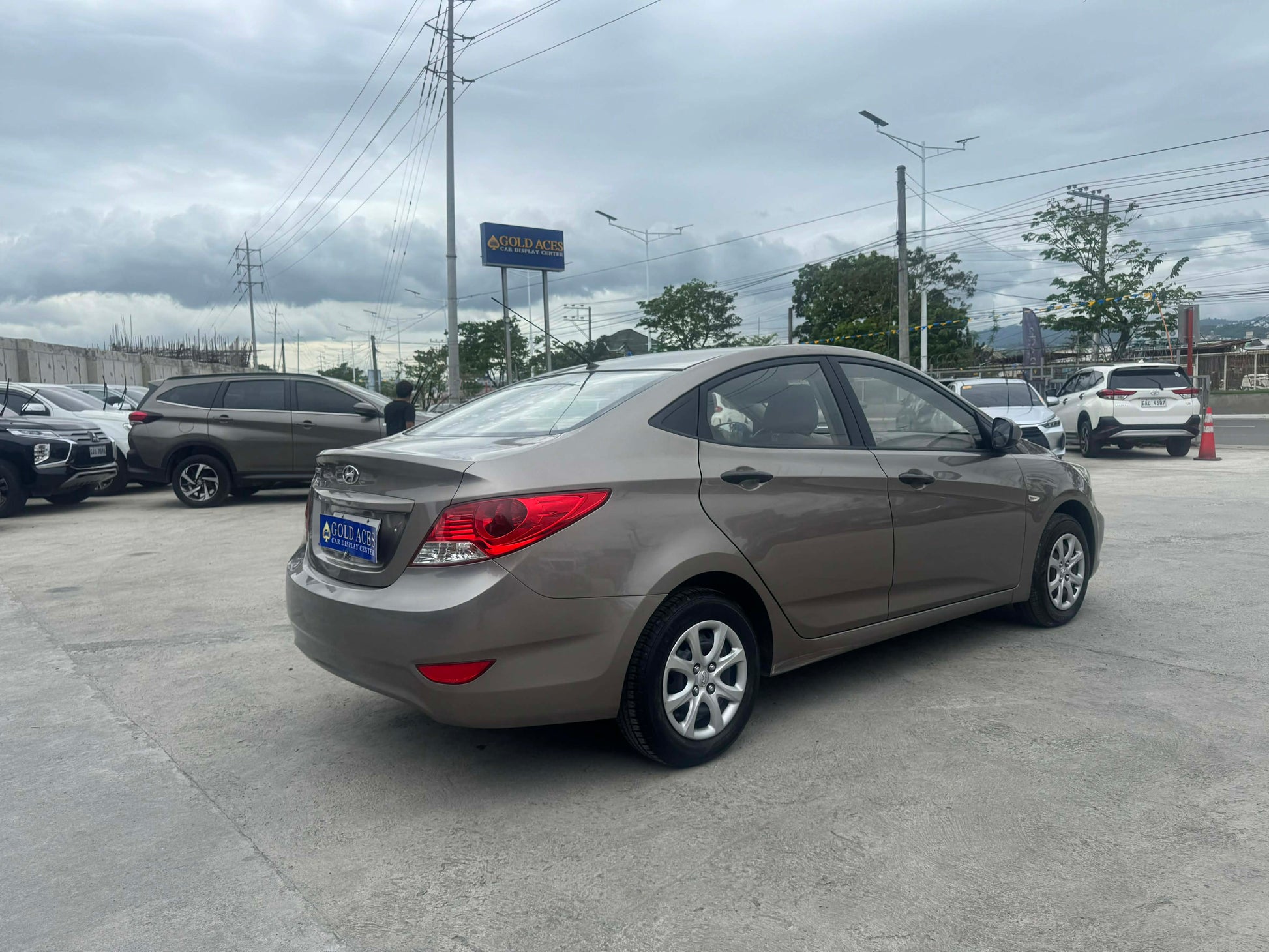 2014 HYUNDAI ACCENT 1.4L GL MANUAL TRANSMISSION Gold Aces Car Display Center
