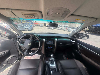 2017 TOYOTA FORTUNER 2.4L V 4X2 AUTOMATIC TRANSMISSION Gold Aces Car Display Center