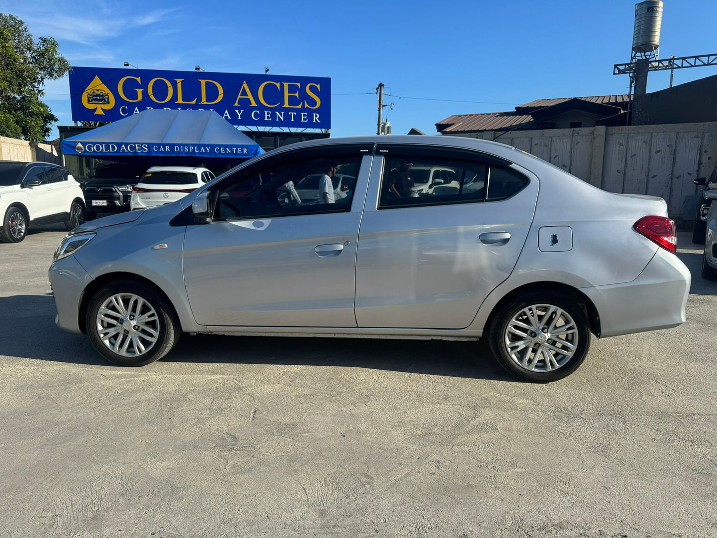 2024 MITSUBISHI MIRAGE G4 GLX 1.2L AUTOMATIC TRANSMISSION Gold Aces Car Display Center