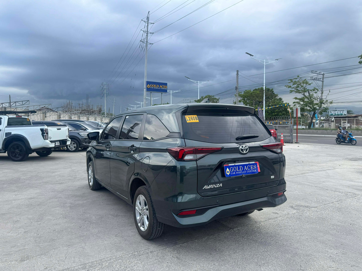 2025 TOYOTA AVANZA 1.3L E CVT AUTOMATIC TRANSMISSION (3T KMS ONLY!) Gold Aces Car Display Center