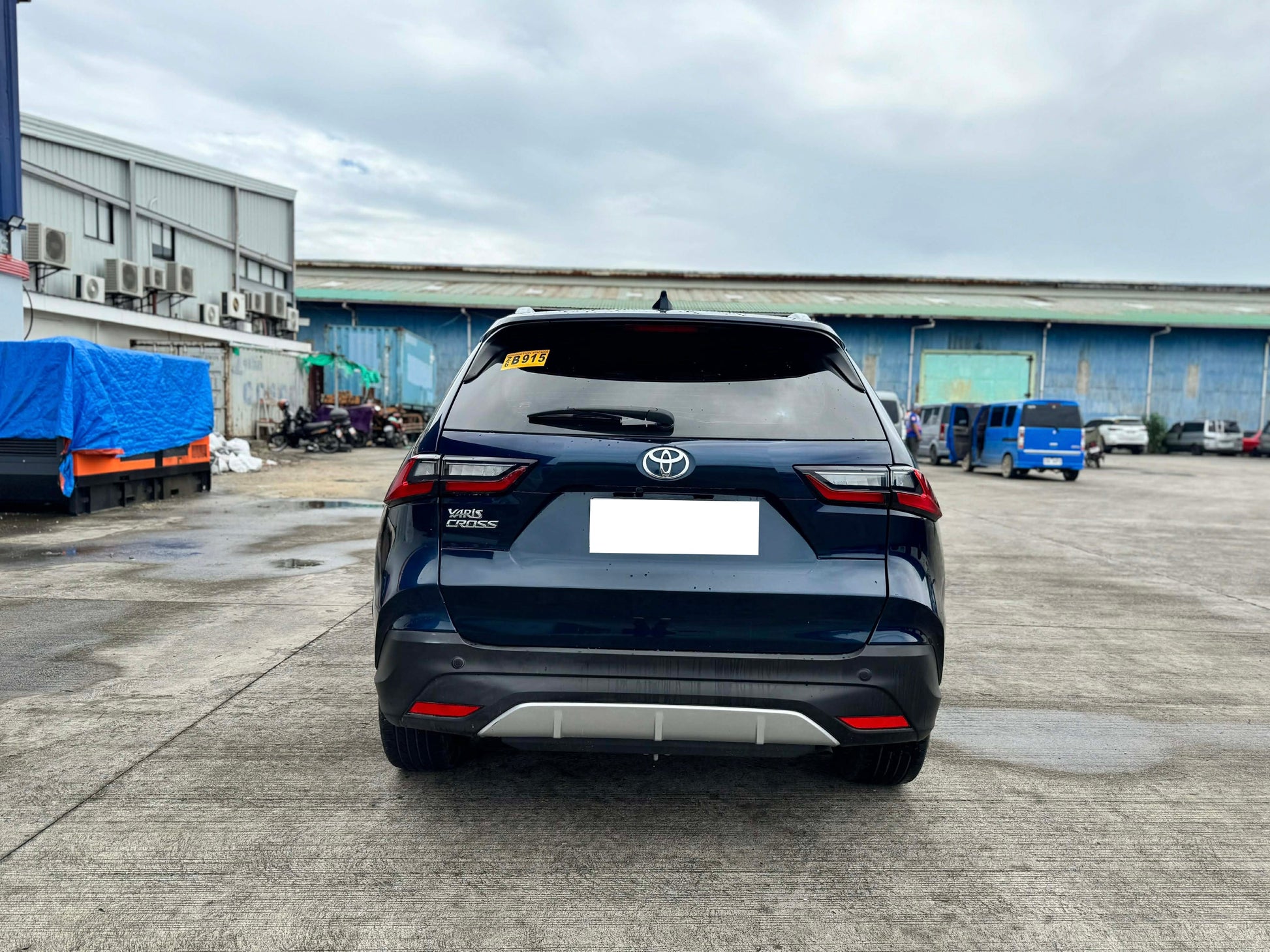 2023 TOYOTA YARIS CROSS 1.5L V AUTOMATIC TRANSMISSION Gold Aces Car Display Center