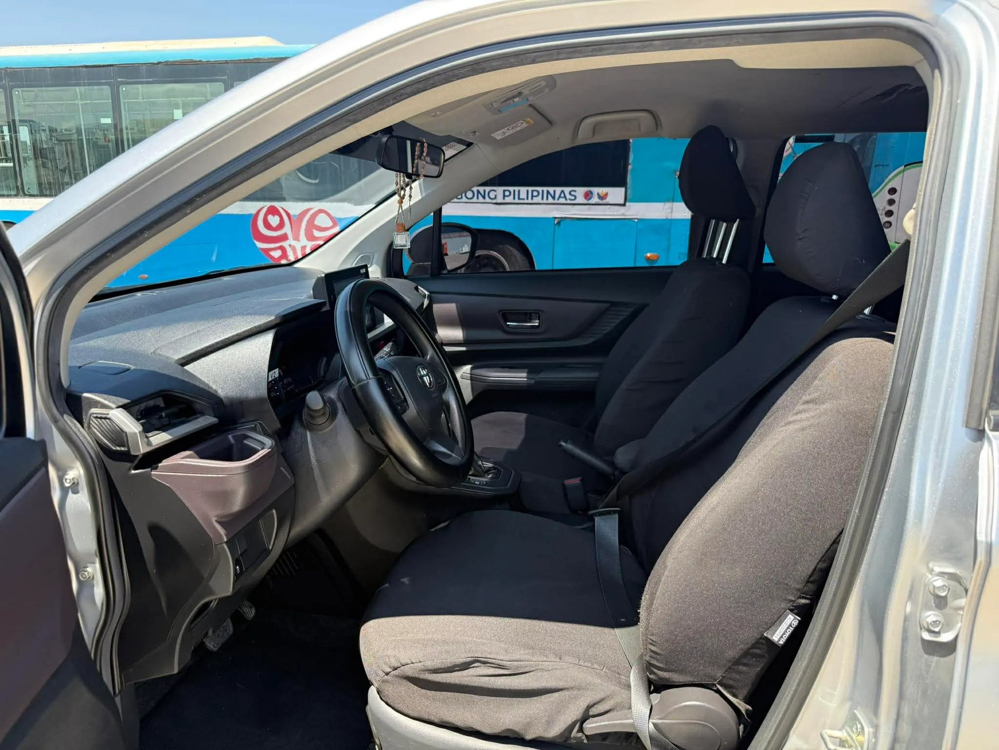 2025 TOYOTA AVANZA 1.3L E CVT AUTOMATIC TRANSMISSION Gold Aces Car Display Center