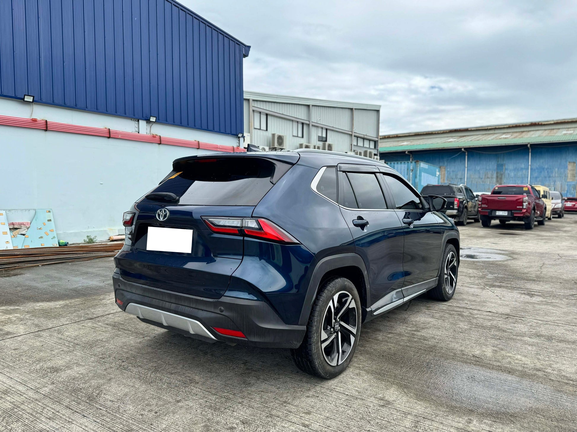 2023 TOYOTA YARIS CROSS 1.5L V AUTOMATIC TRANSMISSION Gold Aces Car Display Center