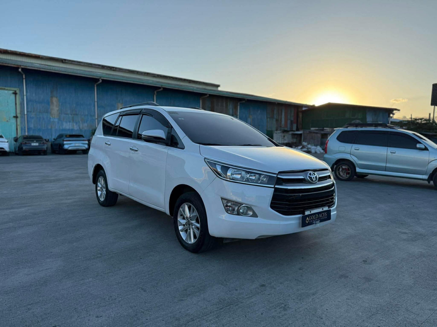 2019 TOYOTA INNOVA 2.8L G DSL AUTOMATIC TRANSMISSION Gold Aces Car Display Center
