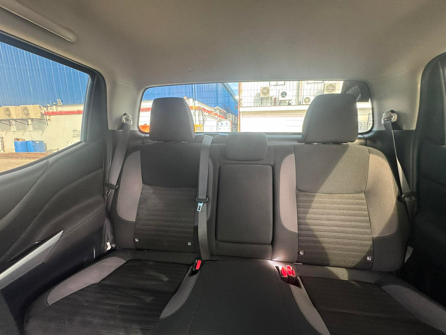 2025 NISSAN NAVARA 2.5L 4X2 VE CALIBRE AUTOMATIC TRANSMISSION Gold Aces Car Display Center