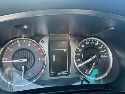 2024 TOYOTA HILUX E 2.4L AUTOMATIC TRANSMISSION Gold Aces Car Display Center