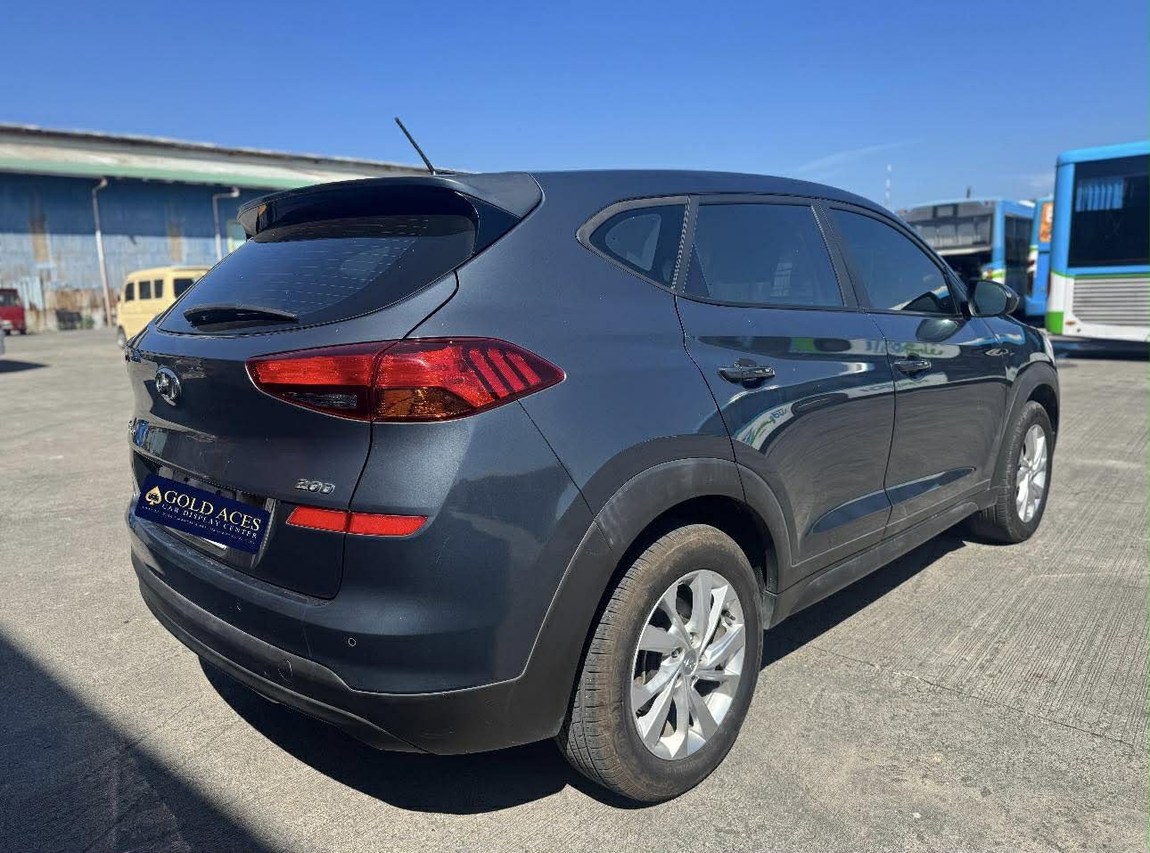 2019 HYUNDAI TUCSON 2.0L CRDI AUTOMATIC TRANSMISSION Gold Aces Car Display Center