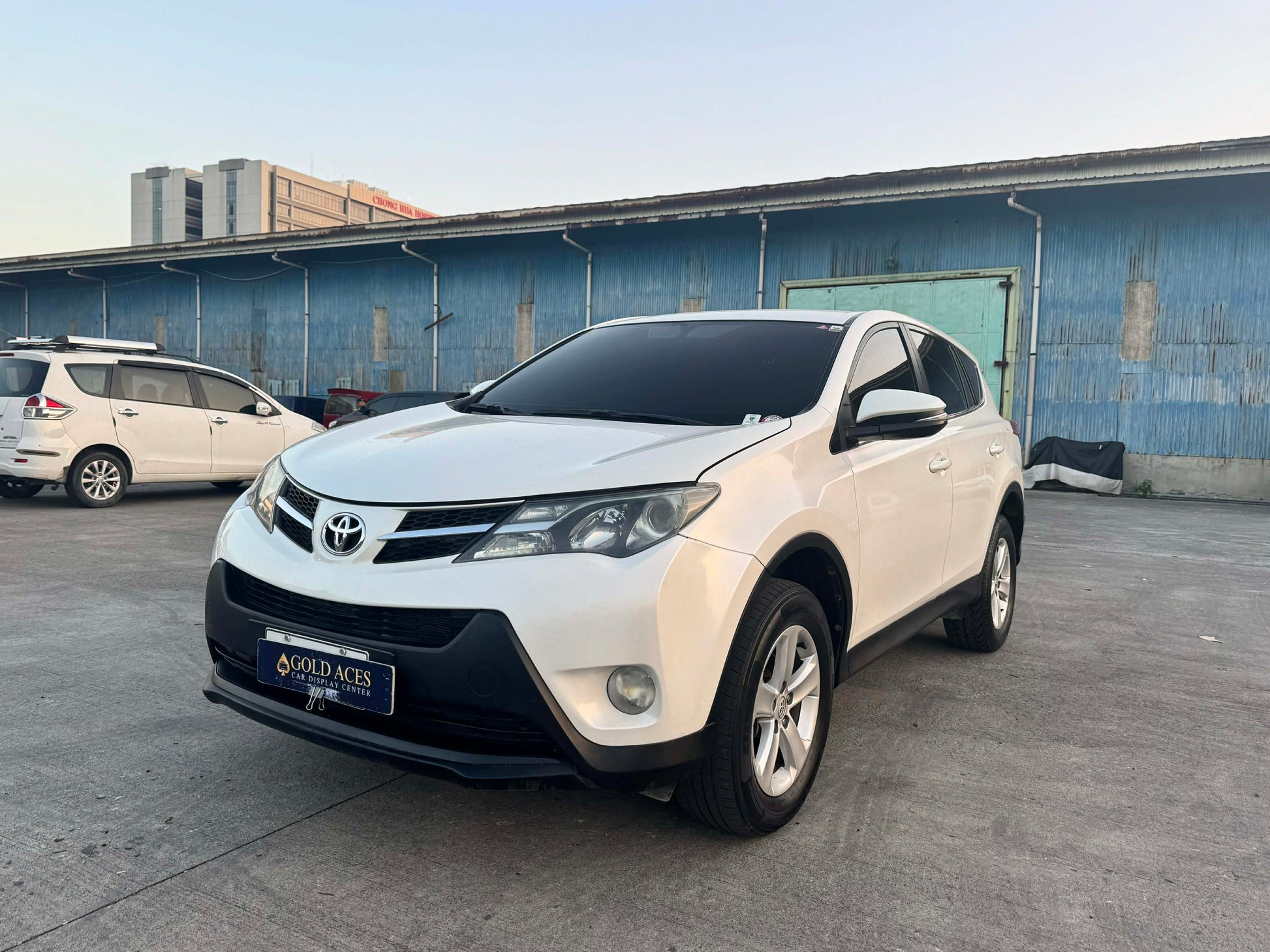 2014 TOYOTA RAV4 2.5L AUTOMATIC TRANSMISSION Gold Aces Car Display Center