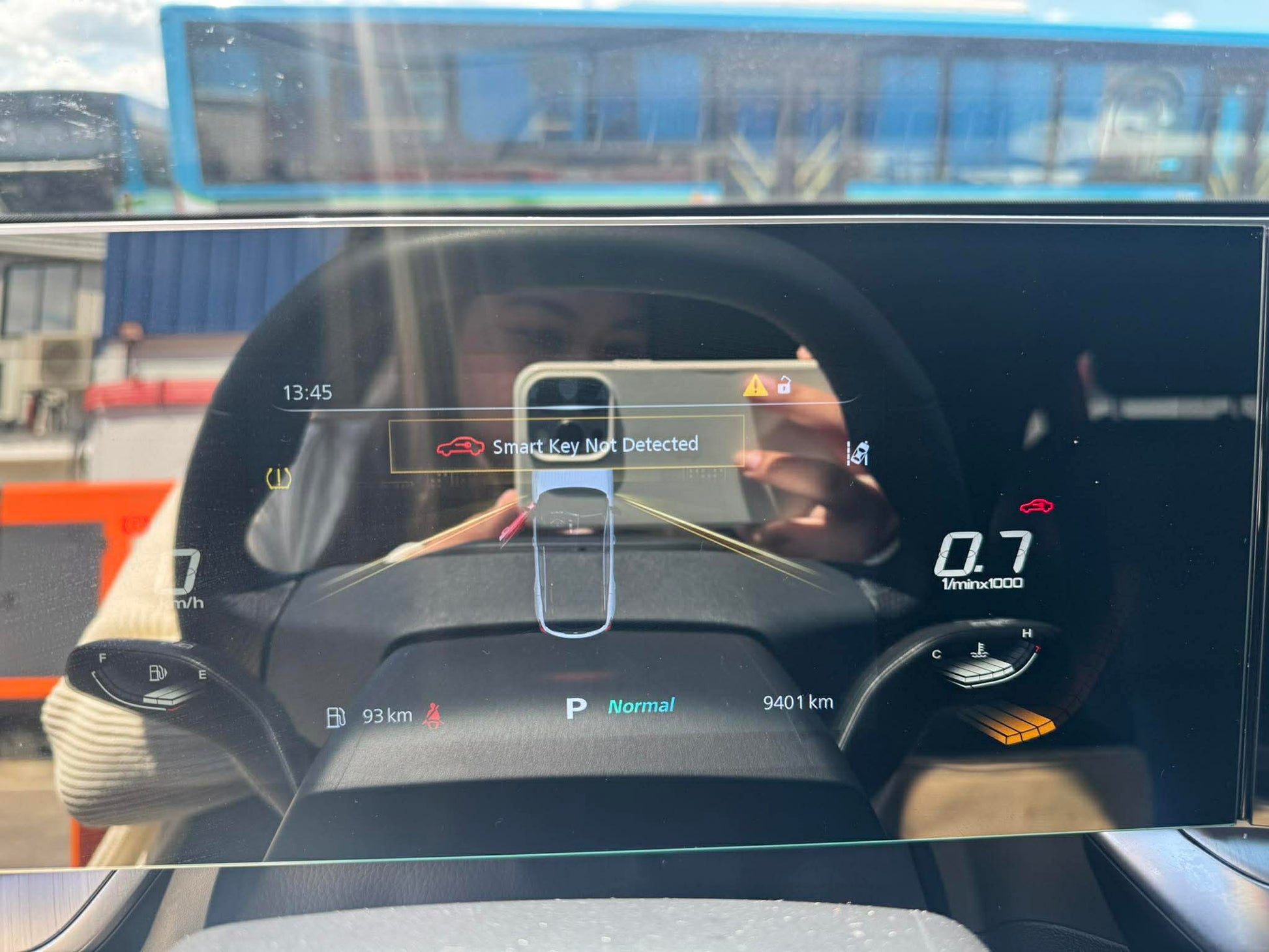 2024 MG ONE LUX 1.5L AUTOMATIC TRANSMISSION Gold Aces Car Display Center