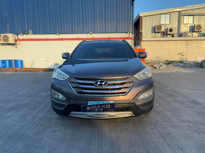 2013 HYUNDAI SANTA FE CRDi 2.2L 4X2 AUTOMATIC TRANSMISSION Gold Aces Car Display Center