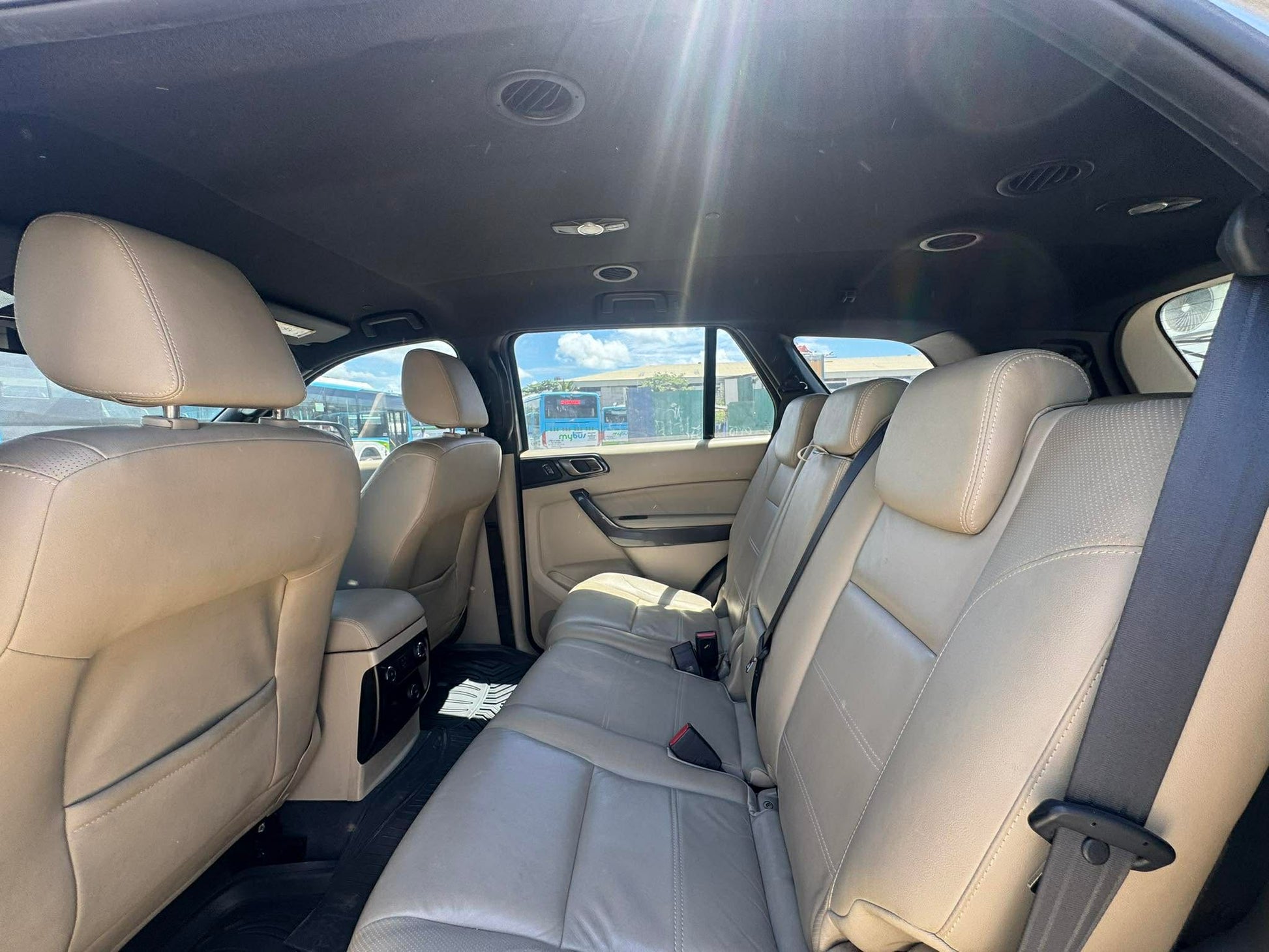 NEW ARRIVAL! 2016 FORD EVEREST TITANIUM 4X2 DSL AUTOMATIC TRANSMISSION FORD