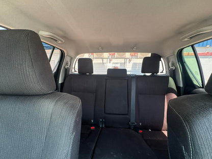 2024 TOYOTA HILUX E 2.4L AUTOMATIC TRANSMISSION Gold Aces Car Display Center