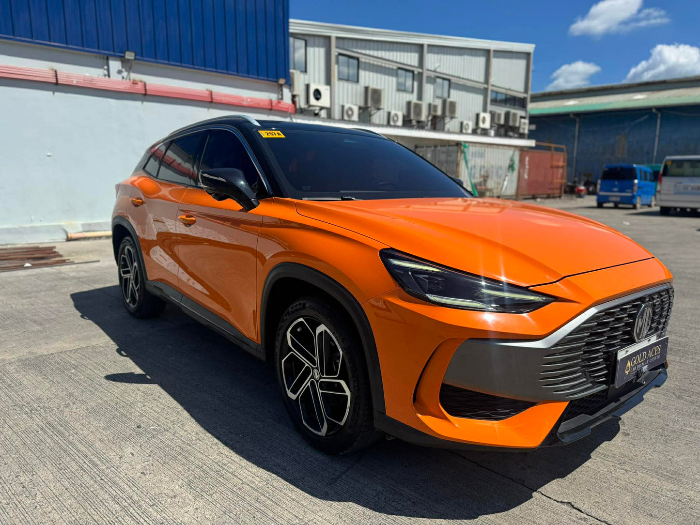 2024 MG ONE LUX 1.5L AUTOMATIC TRANSMISSION Gold Aces Car Display Center