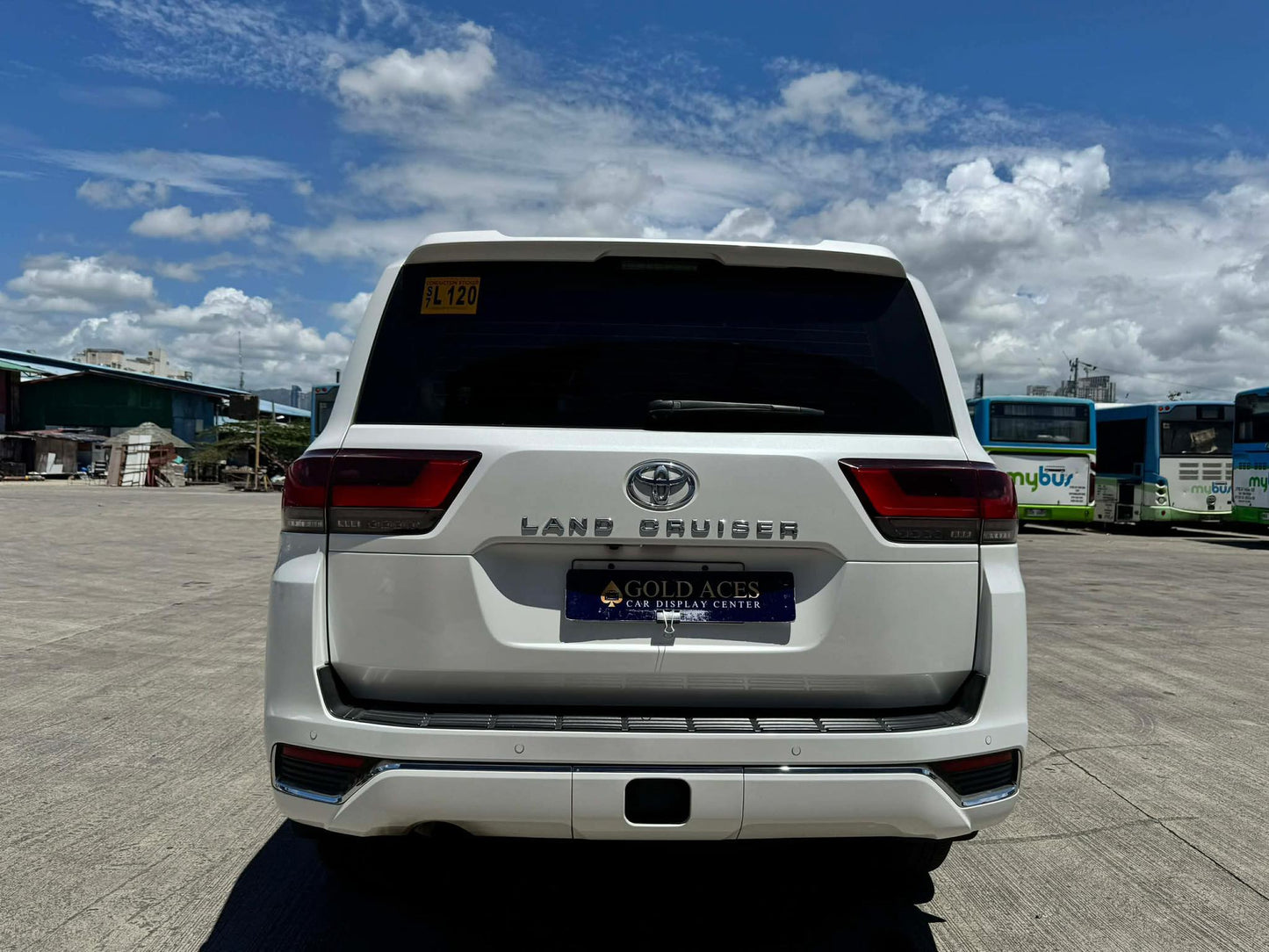 NEW ARRIVAL! 2022 TOYOTA LC300 3.3L 4X4 AUTOMATIC TRANSMISSION TOYOTA