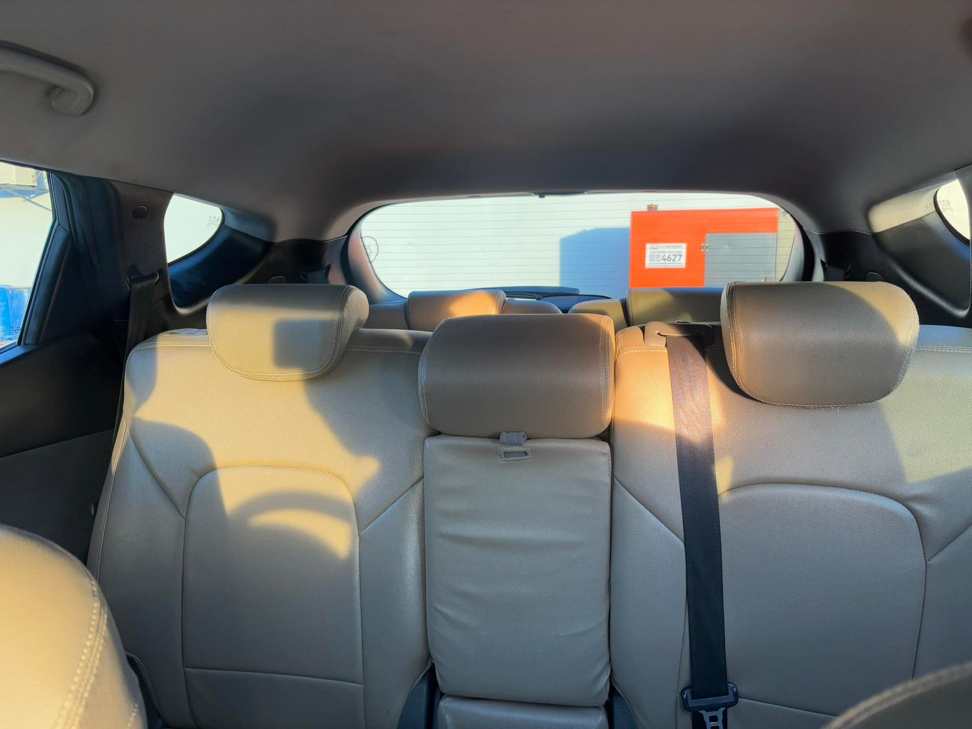 2013 HYUNDAI SANTA FE CRDi 2.2L 4X2 AUTOMATIC TRANSMISSION Gold Aces Car Display Center