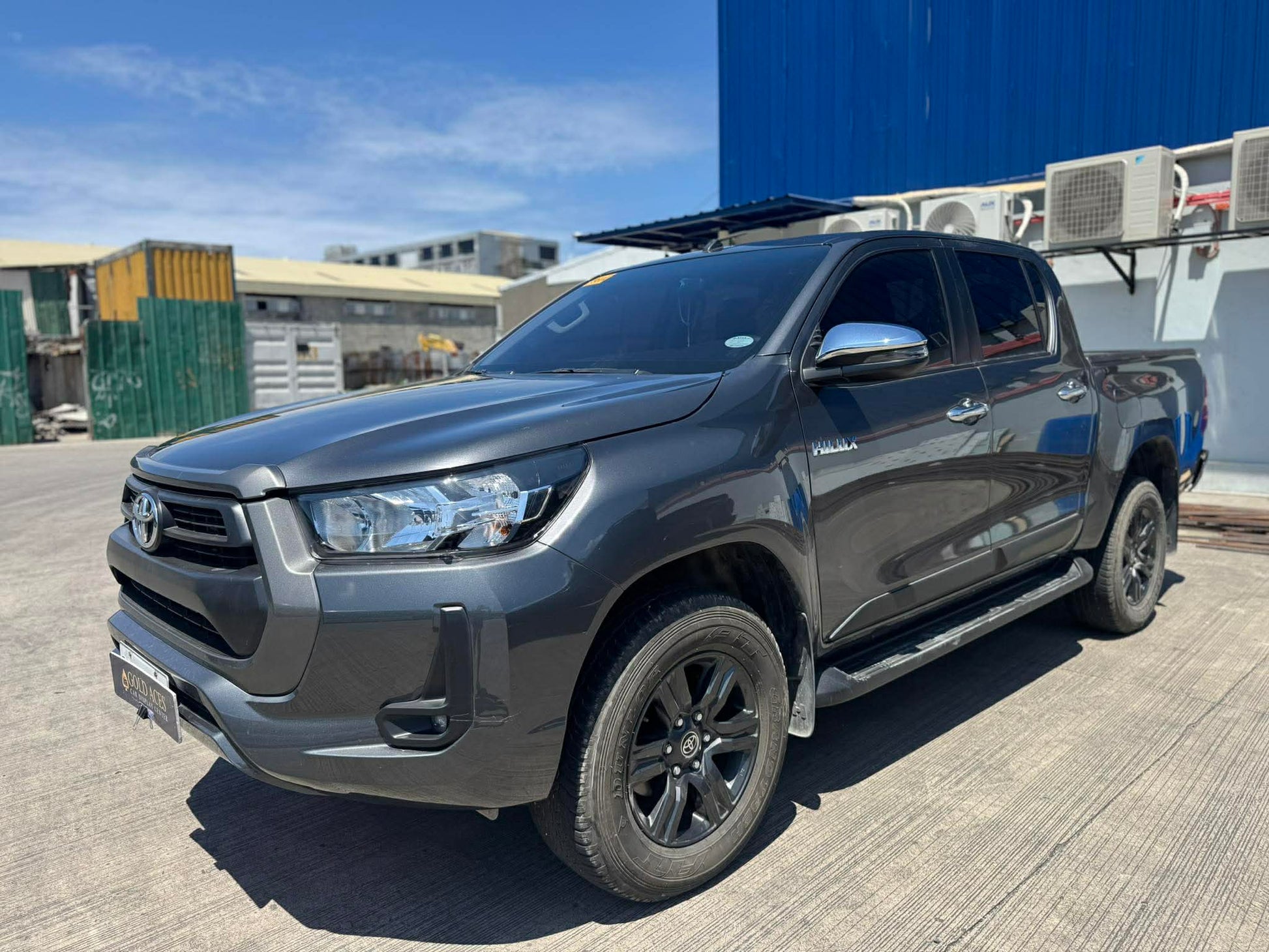 2024 TOYOTA HILUX E 2.4L AUTOMATIC TRANSMISSION Gold Aces Car Display Center