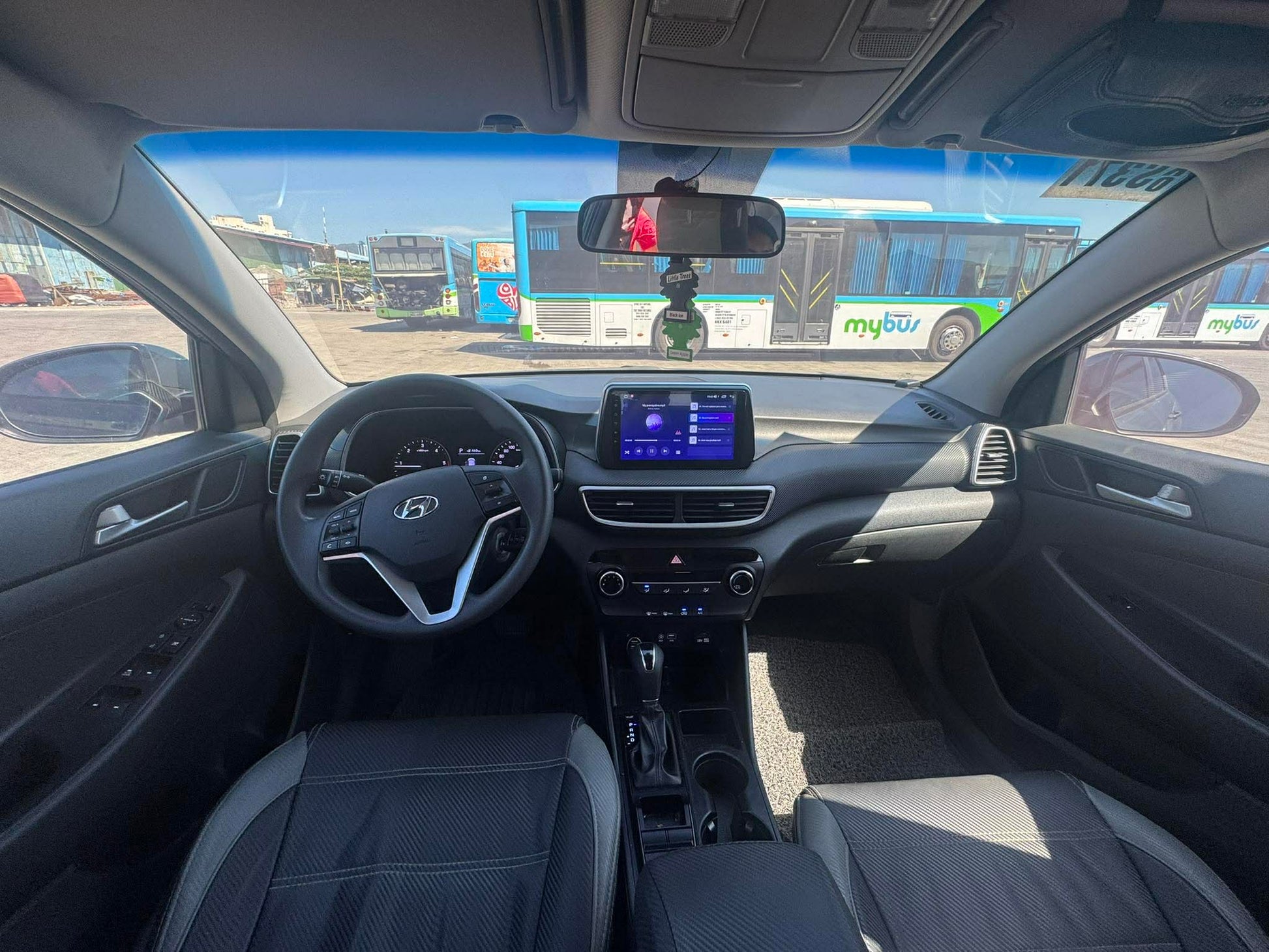 2019 HYUNDAI TUCSON 2.0L CRDI AUTOMATIC TRANSMISSION Gold Aces Car Display Center