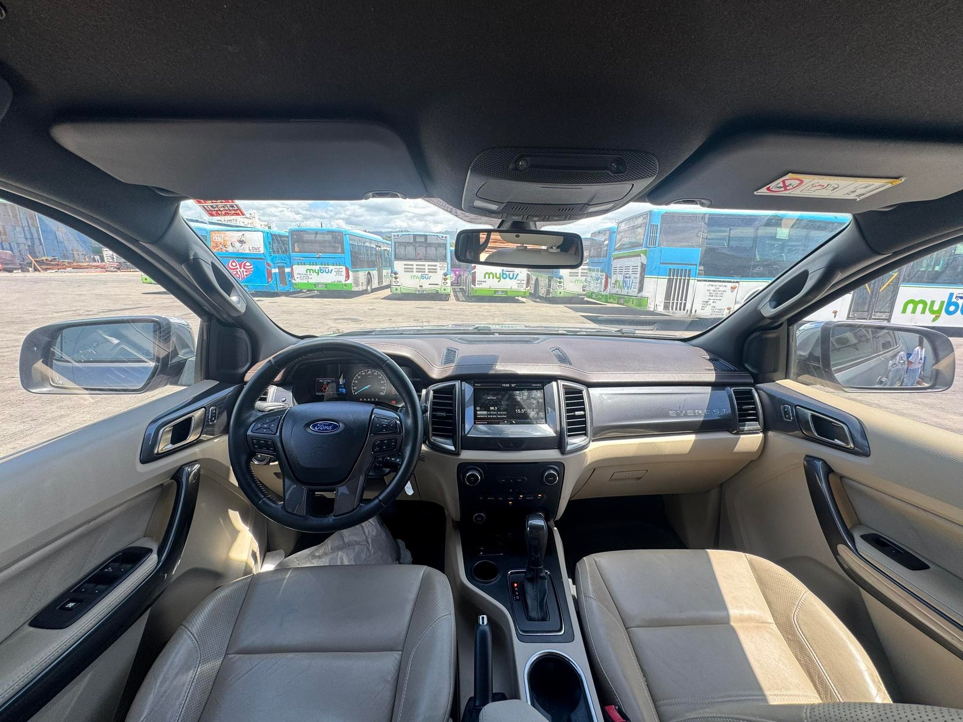 NEW ARRIVAL! 2016 FORD EVEREST TITANIUM 4X2 DSL AUTOMATIC TRANSMISSION FORD