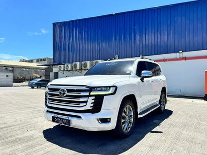 NEW ARRIVAL! 2022 TOYOTA LC300 3.3L 4X4 AUTOMATIC TRANSMISSION TOYOTA
