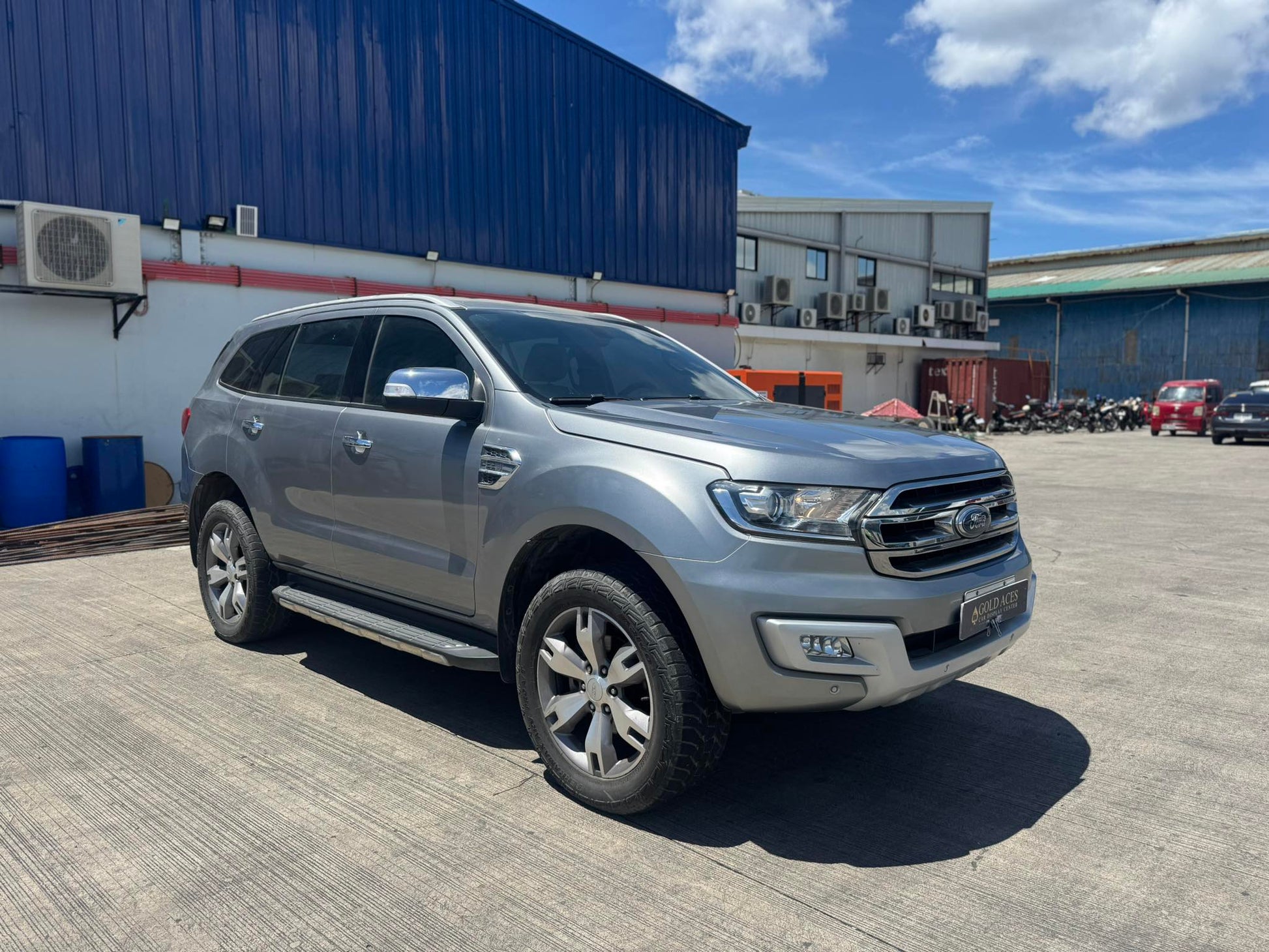 NEW ARRIVAL! 2016 FORD EVEREST TITANIUM 4X2 DSL AUTOMATIC TRANSMISSION FORD