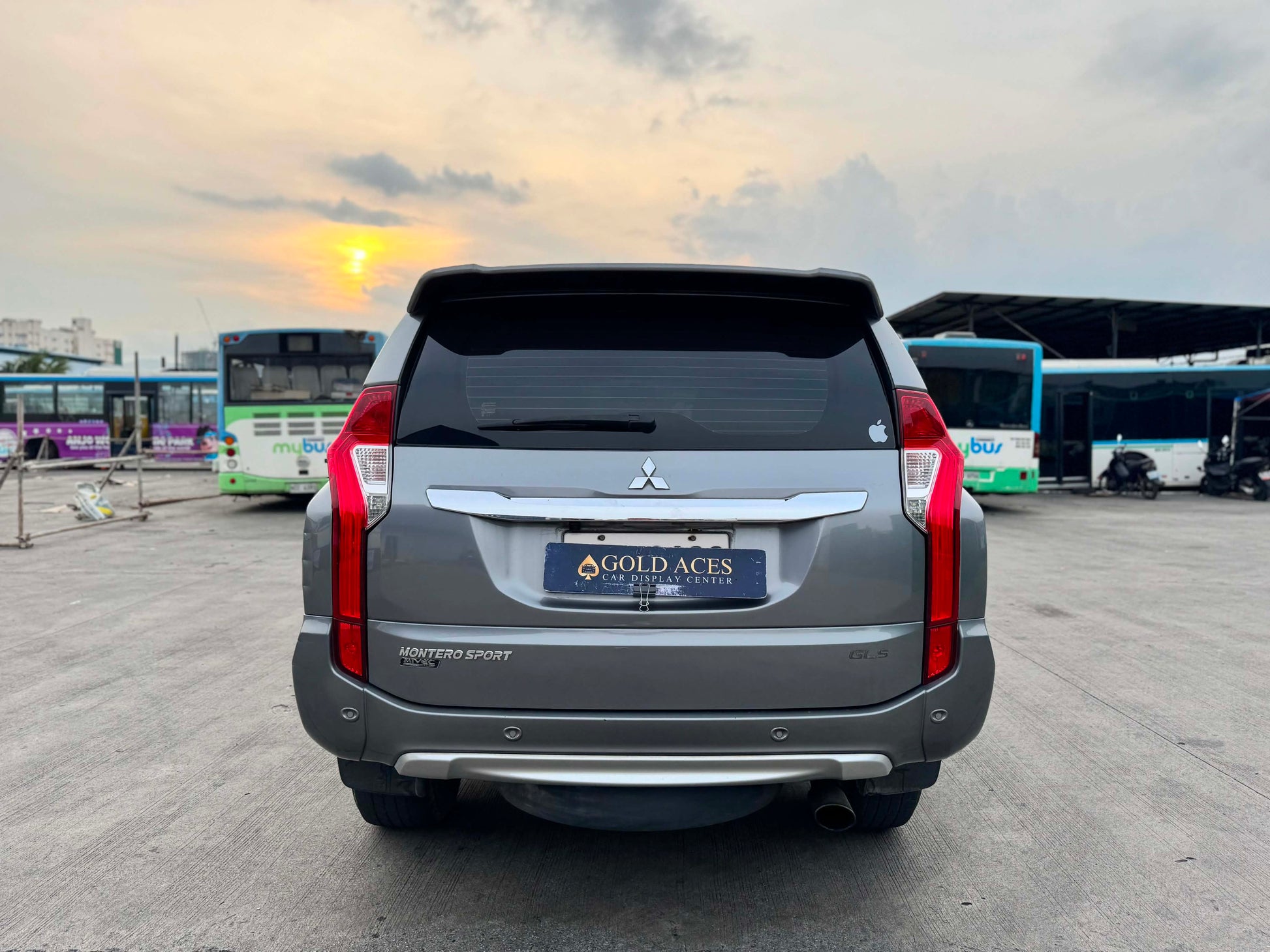 2017 MITSUBISHI MONTERO SPORT GLS 4X2 2.4L DSL AUTOMATIC TRANSMISSION Gold Aces Car Display Center