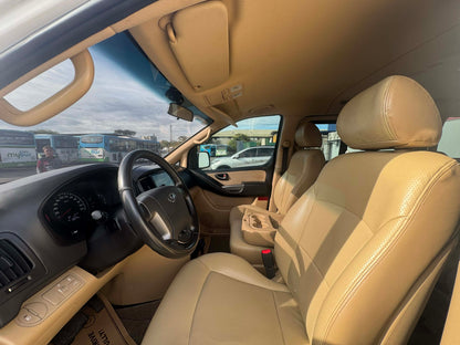 2019 HYUNDAI STAREX GOLD 2.5L CRDi AUTOMATIC TRANSMISSION Gold Aces Car Display Center
